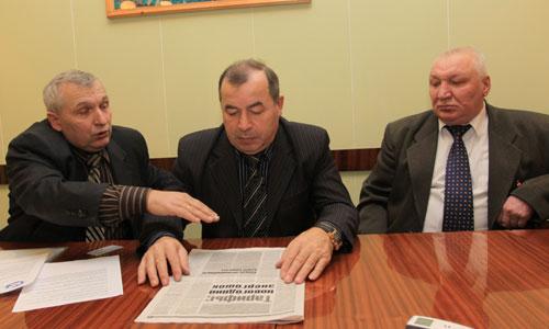 В.С. Жихарев, Н.И. Житов, Н.В. Бородулин (слева направо). Фото В. Капустина