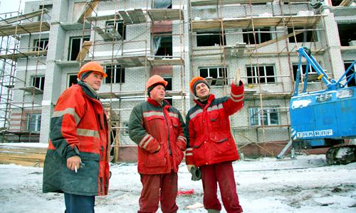 В Северодвинске оживился спрос на новое жильё — и строители строят. Фото В. Бербенца